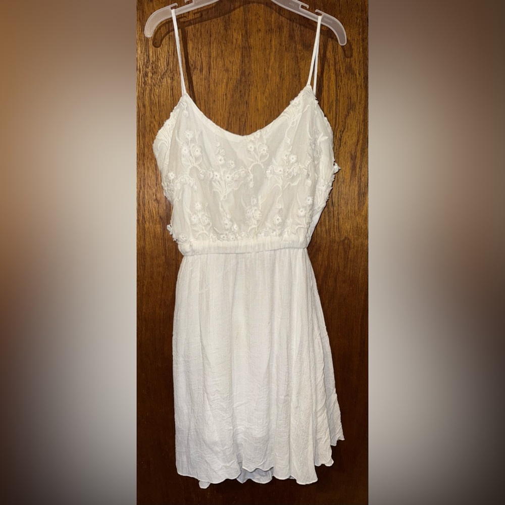 Say What? Backless White Dress with Embroidery Size XL